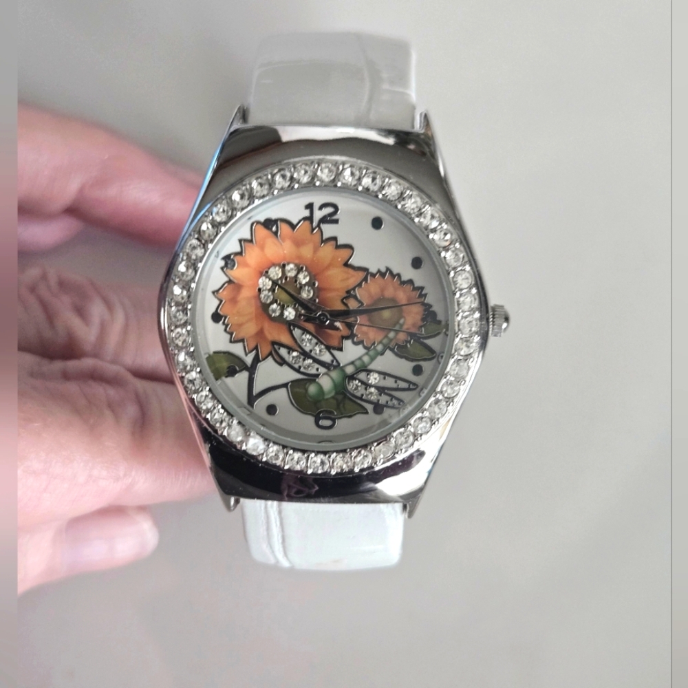 Avon Sunflower Dragonfly Silver Tone Rhinestone Watch NWOT Floral Bracelet Watch - Picture 5 of 13